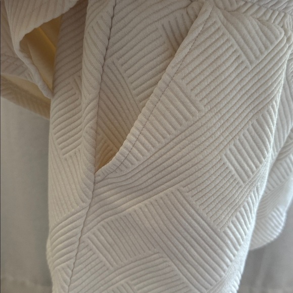 Shorts Set - Picture 4 of 9